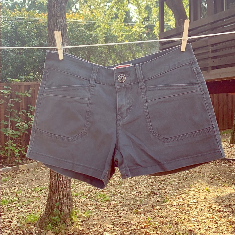 FRENCH STAR size 5 women’s shorts